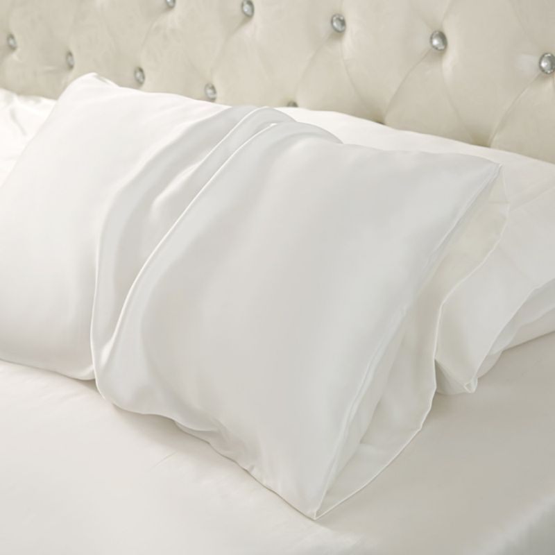 Zīdkoka zīda spilvendrāna