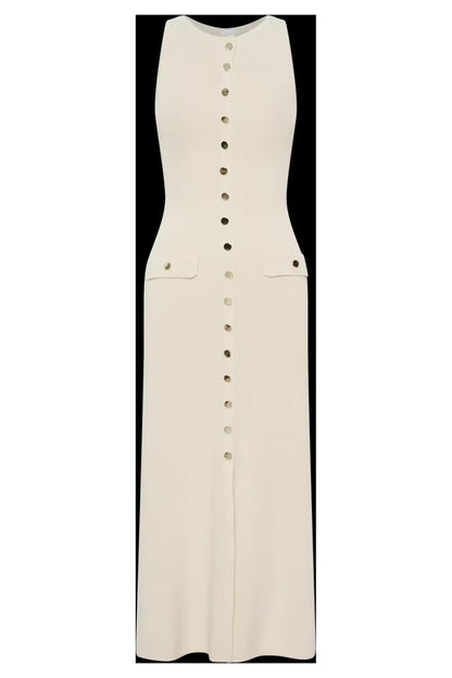 Bezpiedurkņu kleita ar apaļu kakla izgriezumu un adītu rakstu 